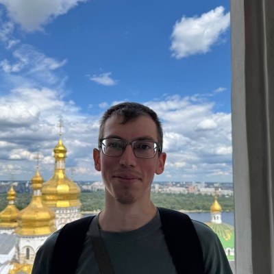 Максим Постоєнко